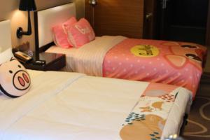 黄山馥丽蓝山酒店粉红猪和巧克力熊主题房