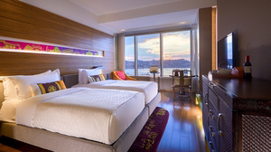 厦门海港英迪格酒店高级房 双床 鼓浪屿海景