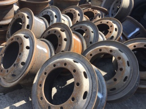 二手货车轮胎钢圈1000 1100r20 700 750 8