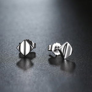 pt950铂金耳钉男潮流个性弧面白金男士耳钉单只潮男气质韩版耳饰