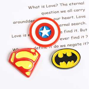 超人 蝙蝠侠 美国队长LOGO标志牌 贴片滴胶奶油手机壳diy树脂配件