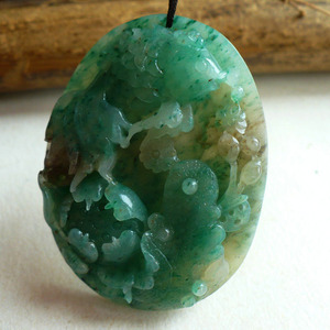 华宇玉器南阳独山玉鲜绿老坑料年年有余玉坠天然原石精雕花开富贵