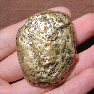 新疆发现精品含特殊金属铁陨石黄玉铁矿伴生金凤凰陨石原石把件h