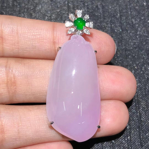 翡翠直播18k金镶嵌冰种紫福瓜吊坠&nbsp; 现货喜欢可以联系客服