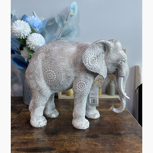 外贸乡村田园欧式复古仿石雕雕花大象母子象树脂摆件装饰品