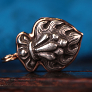 18k金镶嵌火焰摩尼宝  嘎乌盒 天铁 火焰摩尼宝 老托甲