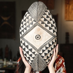 非洲进口木雕盾牌几何简约黑白实木客厅墙壁挂饰摆件软装喀麦隆