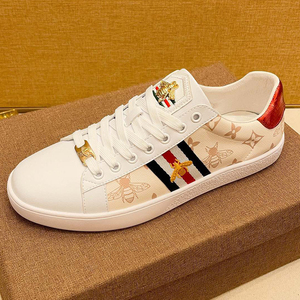酷奇小蜜蜂小白鞋男款奢侈品板鞋品牌正品设计感小众青少年鞋子春