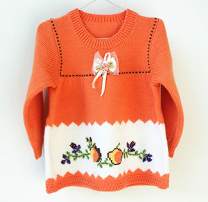 纯手工编织女童毛衣绣花毛线衣手打毛衣编织儿童套头毛线衣