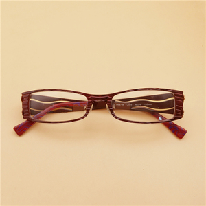 日本订单钛金紫红黑色镂空雕花装饰粗腿眼镜框女商务个性小脸贵妇