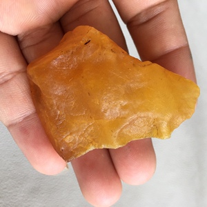 天然乌料琥珀蜜蜡原石鸡油黄金绞蜜原石批发零售特价包邮练手毛料
