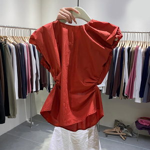 十三行夏装设计感圆领露背褶皱修身气质红色别致套头衬衫上衣女