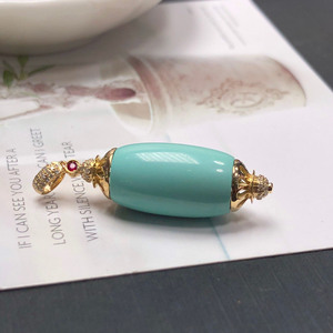 天然绿松石桶珠吊坠18k金钻石镶嵌高瓷玉化料路路通转运珠挂坠