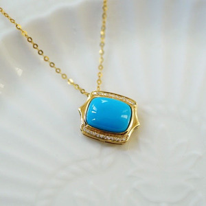 天然绿松石吊坠18k金钻石镶嵌高瓷蓝睡美人蓝松石方形锁骨链挂坠