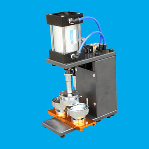 厂家58mm气动胸章机气动压卡机自动徽章机自动做胸牌设备机器