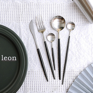 葡萄牙leon西餐刀叉勺黑银不锈钢牛排刀叉西餐餐具礼盒4件套欧式