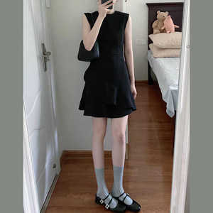 女夏赫本风黑色无袖修身显瘦背心短裙小个子设计感荷叶边连衣裙