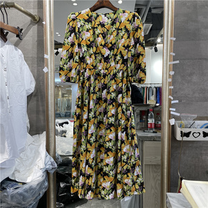 欧洲站2022春季新款丁螺连衣裙欧货宽松显瘦收腰碎花休闲减龄百搭