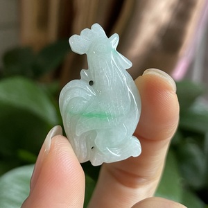 缅甸天然翡翠a货飘阳绿生肖鸡吊坠立体雕刻男女玉鸡挂坠带证书