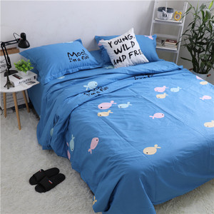 蓝色民族风床单