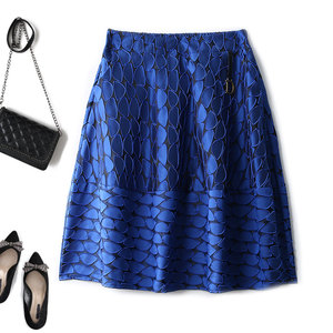 靓丽克莱因蓝色半身裙 浮雕立体印花裙夏季显瘦职场包臀一步裙女