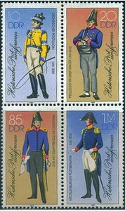 民主德国邮票东德1986年 邮局制服 服饰 服装 4全 票不连