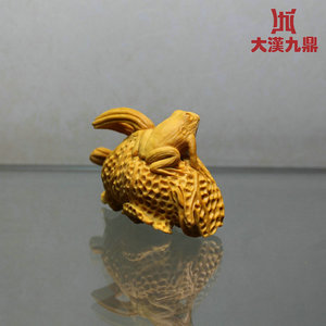 静听雨声 黄杨木雕刻青蛙立荷叶 手把玩件 茶宠 木雕工艺品小摆件