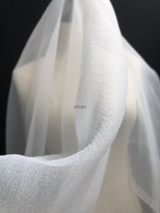优质高密泡泡纱布料面料 起皱欧根纱 蓬蓬裙透明纱硬挺 足米销售