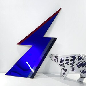 gman高街 lighting mirror闪电15造型亚克力墙装饰镜网红家居单品