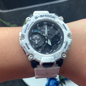 sale_shop淘宝卡西欧casio手表男运动抬手灯男表g-shock奶白ga100