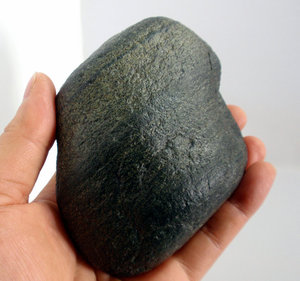 崂山绿石海底玉籽料原石天然造型奇玉石499克手玩石青岛特产 保真