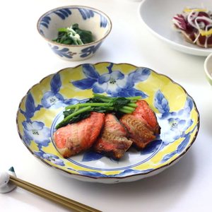 日本进口蓝之味釉下彩黄彩花纹菜盘深盘碗菊型波浪边家用套装餐具