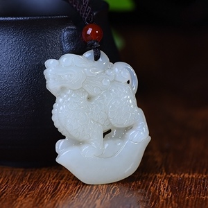 阿里拍卖新疆和田玉招财元宝麒麟吊坠白玉牌子男女款羊脂玉送证书