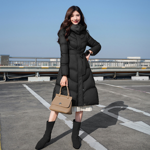 MILA丨2023冬季新款黑色连帽修身中长款羽绒服女收腰气质高级外套