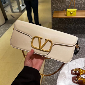 tt代购 valentino华伦天奴新款loco方形腋下包 v字母logo单肩包女