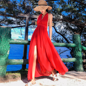 红色沙滩裙女夏2024新款三亚大摆海边度假超仙长款拍照雪纺连衣裙