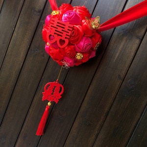 婚礼新娘diy潮褂裙中国风褂秀禾红金色玫瑰绣球拦门花球5人付款168