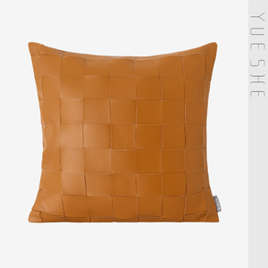 简约样板房抱枕设计师沙发自然风靠包米橘色皮革宽编织方枕靠垫