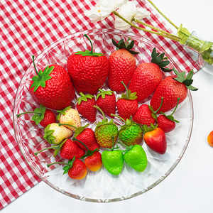 仿真草莓片模型塑料草莓假水果蔬菜道具玩具橱柜迷你装饰配件摆设