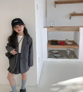 儿童西装外套女童2023春季新款洋气时髦韩版宽松女孩时髦休闲西服
