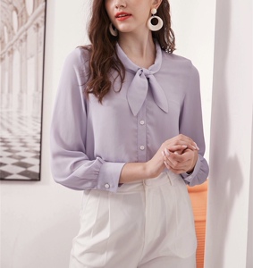 白领衫衣女性