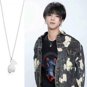 华晨宇同款小熊项链圈花花我想和你唱火星情侣时尚钛钢锁骨链周边