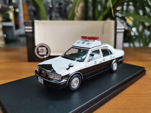 triple 9 1/43 丰田 皇冠 crown 警视厅 日系警车合金汽车模型