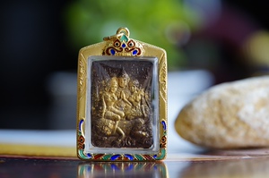 【坤平抱女】坤平抱女品牌,价格 - 阿里巴巴