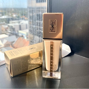 新版 ysl/圣罗兰明彩亮颜/超模粉底液spf22/30ml