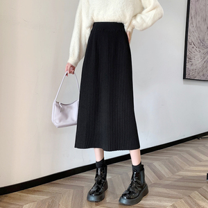 针织半身裙女秋冬季a字裙2021新款洋气配毛衣黑色显瘦小个子裙子
