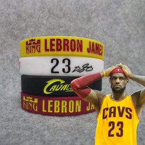 詹姆斯lebron james珍藏签名夜光腕带球迷饰品