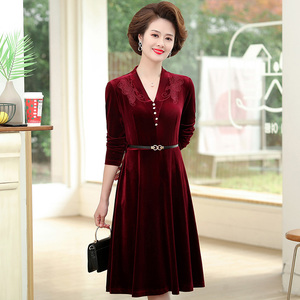 妈妈装气质长袖绣花连衣裙新款春季收腰裙子4050岁中年金丝绒长裙