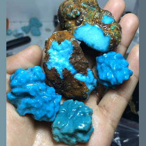 华鑫绿松石淘宝湖北十堰原矿石天然高瓷蓝绿松石原石毛料毛石扒皮料