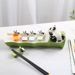 小熊猫餐碟小菜碟子餐厅摆件可爱熊猫筷子架筷托酒店筷枕笔架笔托